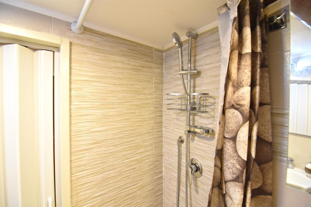 Lilliput Apartment Napoli Bagian luar foto